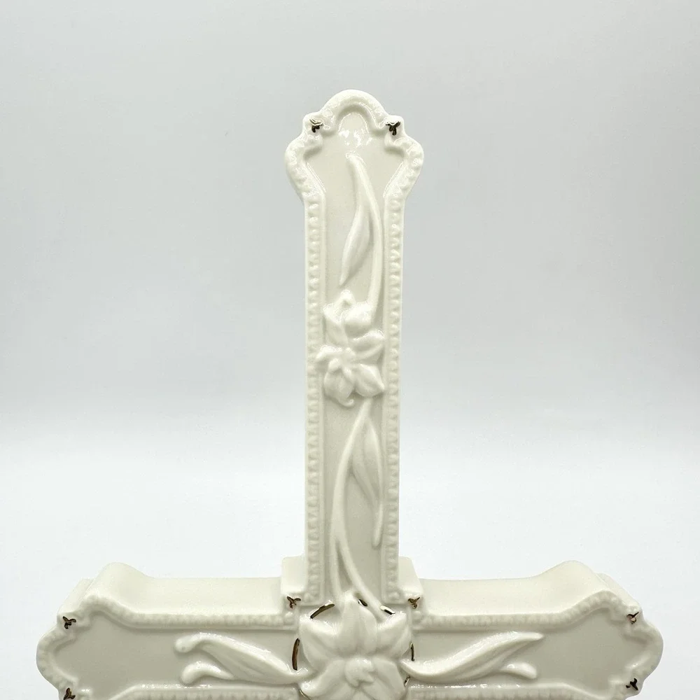 LENOX Lily Cross Wall Hanging Ivory Gold Accents Porcelain